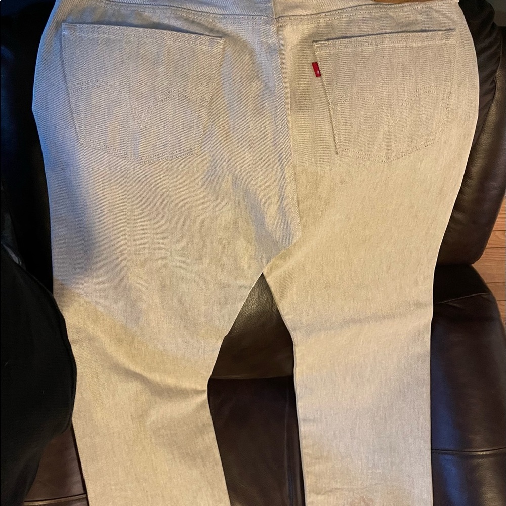 Levi jeans